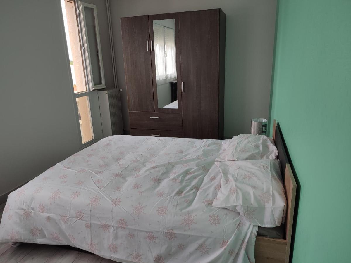 Grand Et Superbe Appartement Proche Paris Creil Ngoại thất bức ảnh